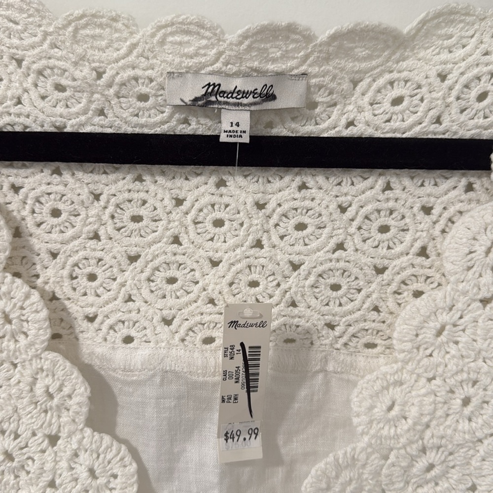 Madewell Embroidered V-Neck Bubble Top - Picture 7 of 8